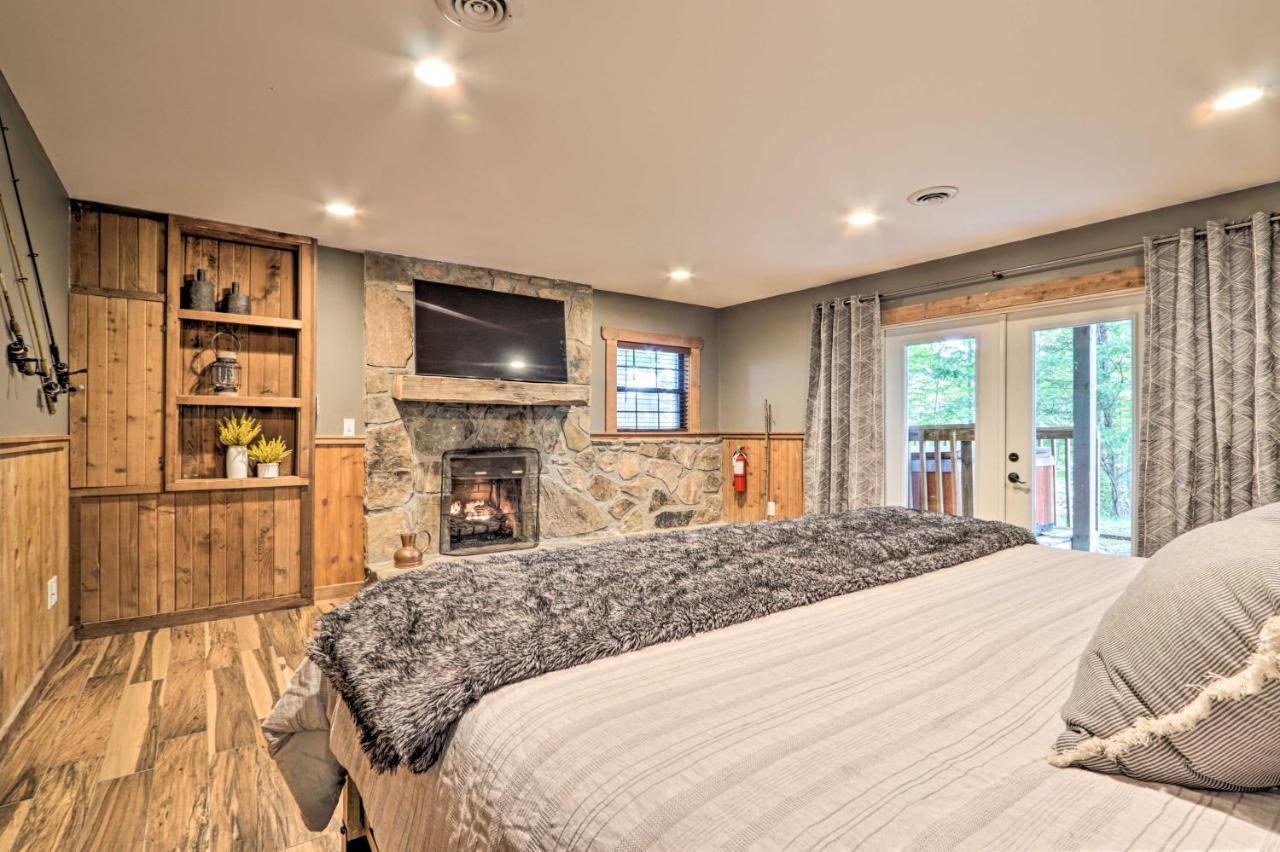 Upscale Gatlinburg Cabin Deck, Fire Pit And Hot Tub Zewnętrze zdjęcie