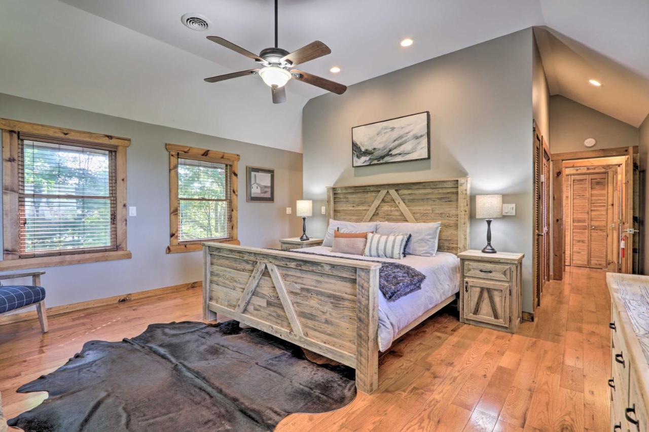 Upscale Gatlinburg Cabin Deck, Fire Pit And Hot Tub Zewnętrze zdjęcie